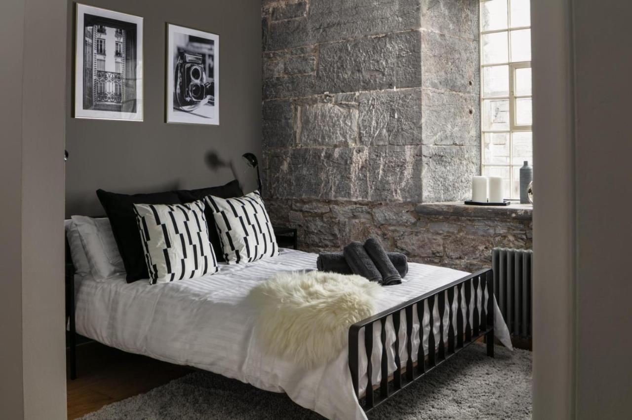 Two-Bedroom Apartment At Royal William Yard, Plymouth Esterno foto